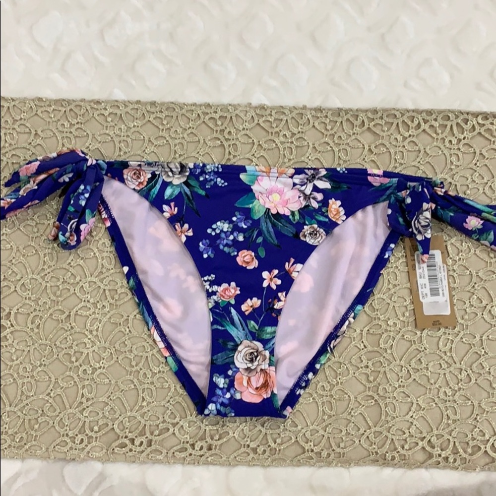 Cremieux Swim Bottom Size L NWT